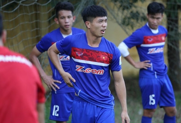 Tin HOT: Công Phượng gặp 'tai nạn' buổi tập đầu của U22 VN
