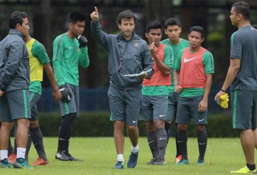 Thầy cũ của Mata, Herrera đánh giá cao U22 Việt Nam