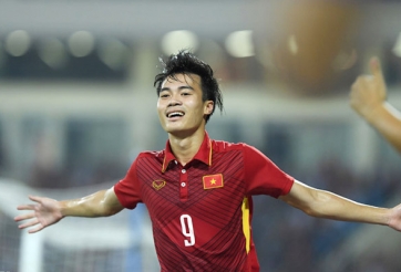 Tin HOT 30/7: Vượt Công Phượng, Văn Toàn lập kỷ lục ghi bàn ở ĐTQG