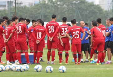 Tiền đạo 24 trận không ghi nổi 1 bàn vẫn được gọi lên tuyển là ai?