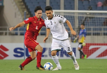 HLV Lê Thụy Hải bất ngờ lên tiếng bảo vệ Công Phượng