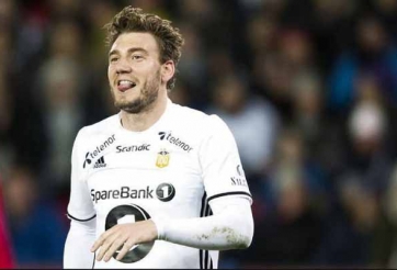 Bendtner gây sốt vì bàn thắng đẳng cấp, giành vua phá lưới ở Na Uy