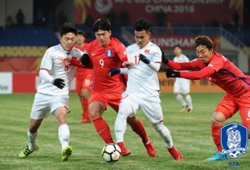 Báo Hàn Quốc: 'Việt Nam có một cầu thủ đá quái ra phết'