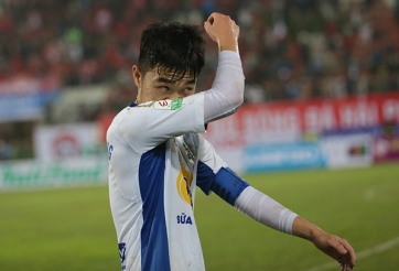 Xuân Trường rớm lệ, chắp tay cảm ơn người hâm mộ