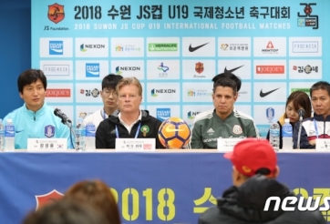 HLV U19 Mexico chơi bài ngửa trước trận gặp U19 Việt Nam