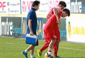 NÓNG: Cầu thủ U23 Việt Nam dính chấn thương nặng