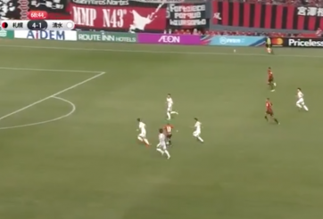 VIDEO: Màn trình diễn rực sáng của 'Messi Thái', solo qua 3-4 người ở J-League