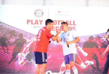 Giovane Elber so tài với Nguyễn Anh Đức