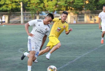 Gia Việt FC và Mobi tạo trận cầu 'mưa bàn thắng'