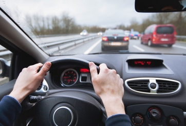 Kinh nghiệm căn đường cực chuẩn khi lái xe ô tô