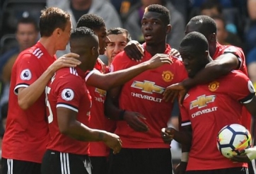 ManUtd - Leicester: Kẻ thăng hoa, người lo sợ