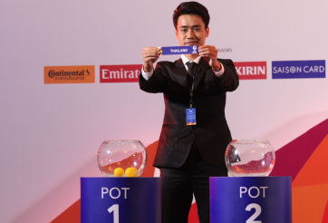 Lễ bốc thăm VCK U23: Dân mạng trêu đùa tung hô 'hotboy bốc thăm'