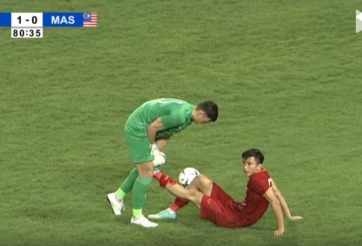 Vì sao cầu thủ dễ bị 'chuột rút' vào cuối trận?