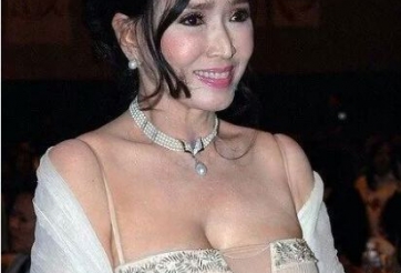 Hoa hậu thế giới chia sẻ bí quyết giữ dáng là nhờ 'leo núi'