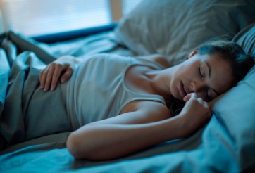 7 lý do tại sao bạn nên ngủ nghiêng 'bên trái'?