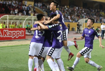 Hà Nội tiếp tục bay cao nhờ người hùng Quang Hải