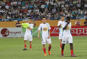 HAGL tay trắng rời chảo lửa của Quảng Ninh