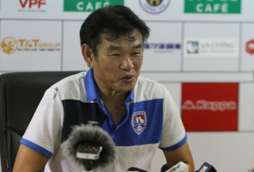 HLV Phan Thanh Hùng không buồn dù Quảng Ninh thua Hà Nội