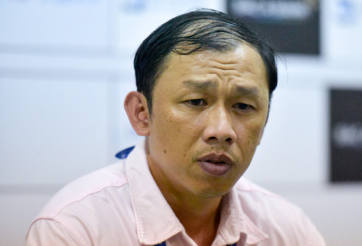 Thua trận, HLV HAGL đổ lỗi tại...trời mưa