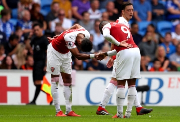 Rượt đuổi tỷ số nghẹt thở, Arsenal có chiến thắng thứ 2