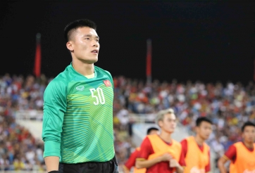 HLV Thanh Hóa: 'Bùi Tiến Dũng lên tuyển không phải để chơi'