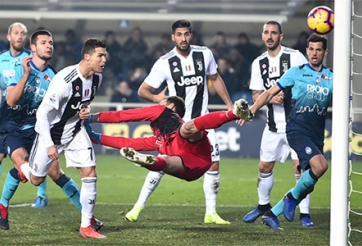 Lịch thi đấu bóng đá hôm nay 29/12: Liverpool vs Arsenal đá mấy giờ?