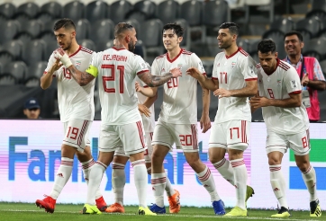 VIDEO: Xem lại cú đá phạt 'thần sầu quỷ khóc' của đội trưởng Iran