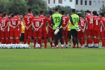 VIDEO: Đội hình mạnh nhất Việt Nam có đủ sức đấu Nhật Bản?