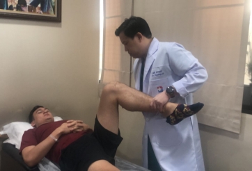 VIDEO: Bác sĩ Muangthong Utd hài lòng với kết quả kiểm tra của Văn Lâm