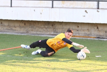 Tối nay, Văn Lâm sẽ bắt chính trận ra mắt Muangthong Utd?