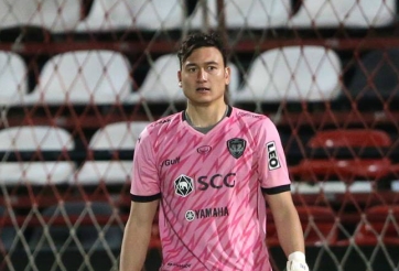 VIDEO: Văn Lâm và những pha xử lý 'mất điểm' trong mắt HLV Muangthong