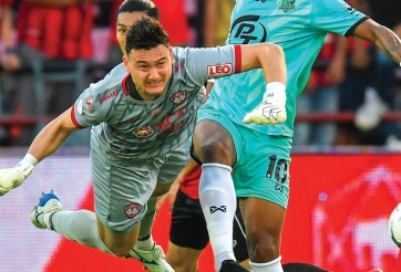 HLV thể lực Muangthong: 'Thời gian tới sẽ là sàn diễn của Đặng Văn Lâm'