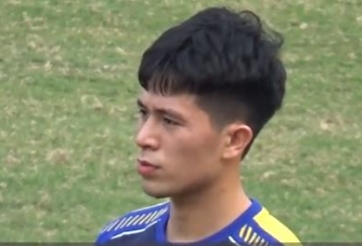 Những khoảnh khắc đáng yêu, gây thương nhớ của Trần Đình Trọng