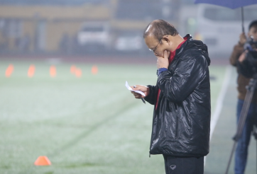 VIDEO: HLV Park Hang Seo tìm được tiền đạo toàn diện hơn cả Anh Đức