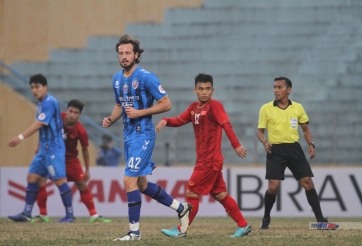Cái tên gieo sầu cho Incheon Utd từng 'bất lực' trước lứa đàn em Công Phượng