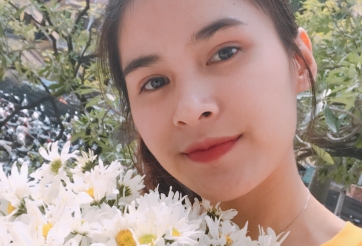 Vẻ đẹp đốn tim triệu NHM của bạn gái Đỗ Hùng Dũng