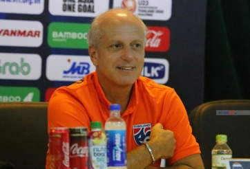 Bại tướng HLV Park có thể sang Muangthong làm thầy Văn Lâm