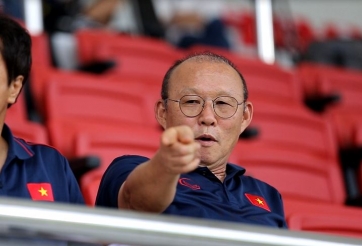 Thầy Park tưởng nhầm phóng viên Thái Lan sang 'do thám' U22 Việt Nam