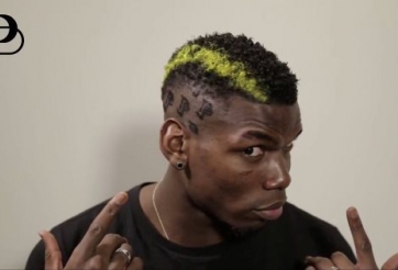 VIDEO: Paul Pogba cắt tóc ăn mừng biểu tượng cảm xúc của Twitter