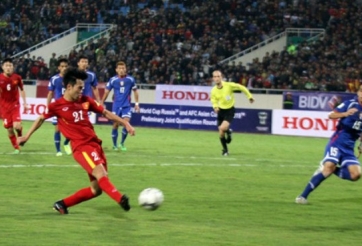 Văn Toàn từng lập cú đúp vào lưới Đài Loan ở trận ra mắt