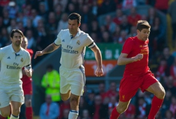 VIDEO: Giao hữu các danh thủ Liverpool 4-3 Real Madrid