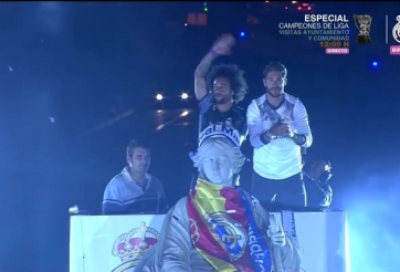 VIDEO: Real Madrid diễu hành mừng chức vô địch La Liga