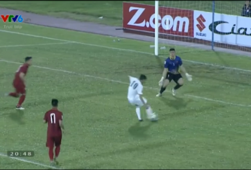 Những pha bóng xuất sắc của thủ thành Đặng Văn Lâm vs Jordan