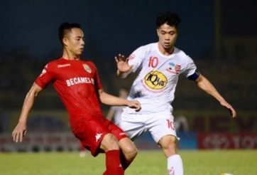 Công Phượng kiến tạo giúp A Hoàng mở tỷ số