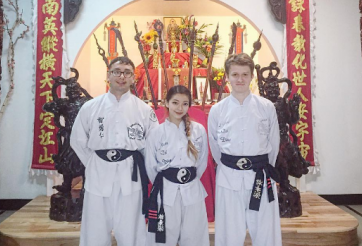 Con gái Chưởng môn Vịnh Xuân Nam Anh biểu diễn võ thuật