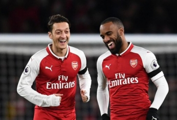 Highlights Arsenal 5-0 Huddersfield (Vòng 14 Ngoại hạng Anh)