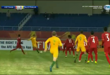 VIDEO: Những cơ hội ghi bàn gây thót tim của U23 Australia