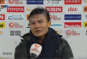 VIDEO: Quang Hải rớm nước mắt mắt biểu sau trận chung kết