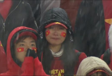 VIDEO: U23 Việt Nam và cảm xúc sau tiếng còi chung cuộc