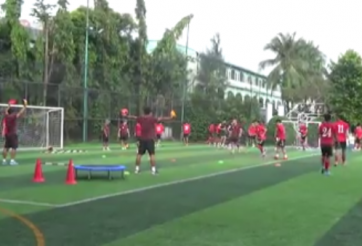 VIDEO: Chuyên gia Martin Forkle và bài tập khởi động dành cho cầu thủ CLB TPHCM